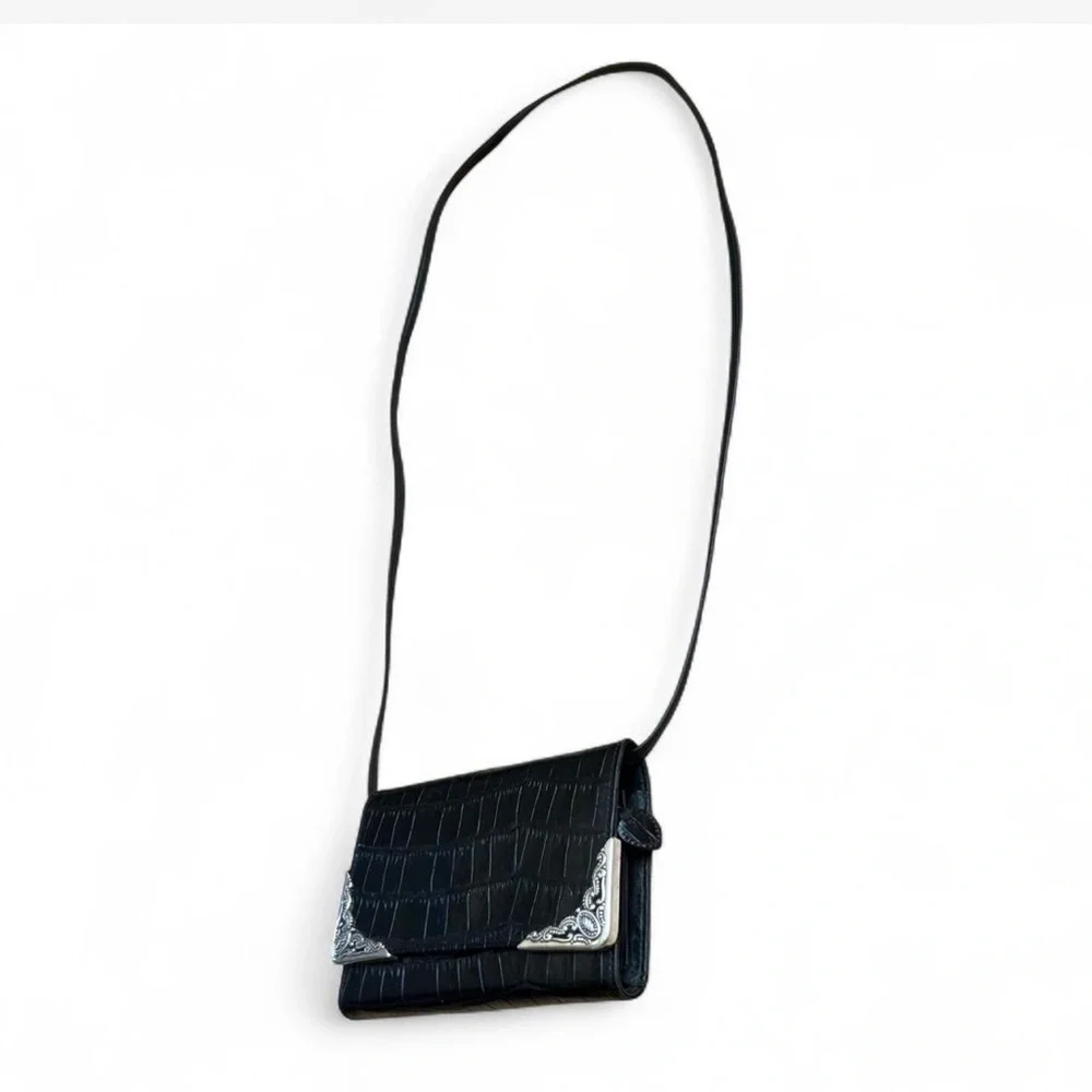 Vtg Brighton Black Leather Cross Body Wallet Croc Silver Tone Accents